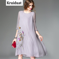 Kruidvat2017春季新款女装桑蚕丝刺绣炒色宽松大码连衣裙B021