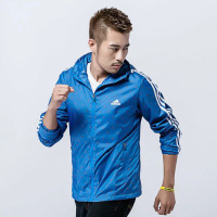 adidas阿迪达斯男士运动夹克风衣春秋新款连帽户外风衣外套时尚修身上衣