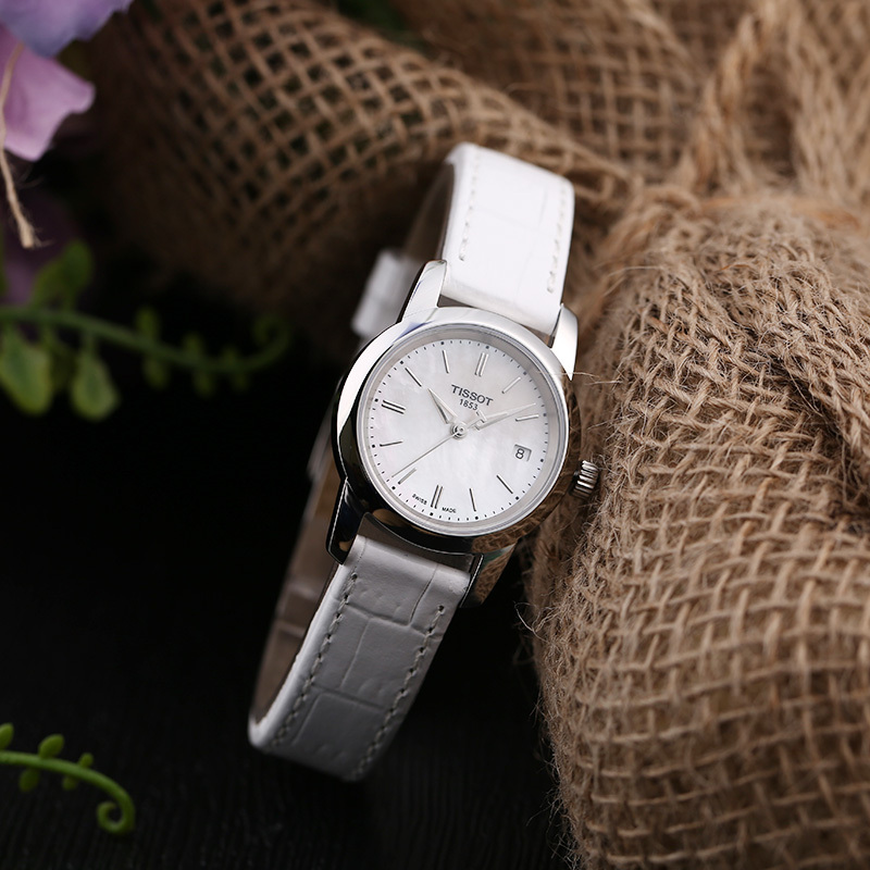 天梭(TISSOT)手表 白色皮带石英女表T033.210.16.111.00