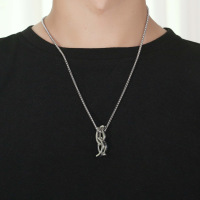 亲吻鱼可变形戒指项链吊坠个性创意潮流高街男女酷项链情侣款项饰送女朋友老婆情人节七夕生日礼物