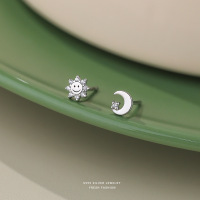 日月同辉耳钉女s999纯银简约百搭不对称太阳月亮足银耳饰小众设计送女朋友老婆情人节七夕生日礼物