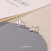 个性潮流迷你十字架耳钉女s999纯银韩版时尚百搭足银耳饰男代发送女朋友老婆情人节七夕生日礼物