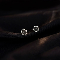 s999纯银蔷薇花耳钉睡觉免摘耳环女夏季2023年新款潮小众设计高级送女朋友老婆情人节七夕生日礼物