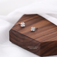 999银镶钻四叶草耳钉女ins风轻奢简约超闪气质百搭银饰品耳饰代发送女朋友老婆情人节七夕生日礼物