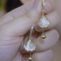 折扣店撤柜18K镶钻猫眼石耳饰银杏叶耳坠气质显脸小耳扣百搭耳环送女朋友老婆情人节七夕生日礼物