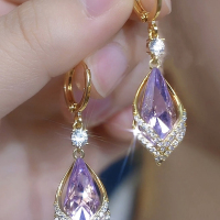 轻奢百搭紫色水晶耳环高级感2025年新款镶钻超闪耳饰气质几何耳坠送女朋友老婆情人节七夕生日礼物