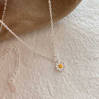 [5.30上新1件85折 3件8折]纯银小雏菊项链颈链日常百搭配裙送女朋友老婆情人节七夕生日礼物