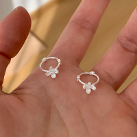 纯银玉兰花朵耳扣轻奢高级感气质大气耳环温柔适合春天的耳钉送女朋友老婆情人节七夕生日礼物