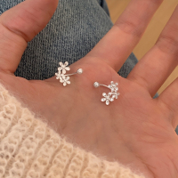 s999足银森系花朵螺丝耳环女小众设计感气质适合春天的耳钉送女朋友老婆情人节七夕生日礼物
