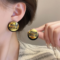 港风丝绒字母耳钉小众设计高级感耳环2023新款秋冬个性耳饰女送女朋友老婆情人节七夕生日礼物
