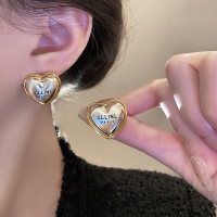 爱心字母耳钉轻奢高级感气质大气拉丝金属耳环2024新款耳饰女送女朋友老婆情人节七夕生日礼物