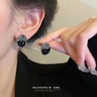 2023年新款洋气港风气质黑色耳钉女小众设计感轻奢高级耳饰耳环送女朋友老婆情人节七夕生日礼物