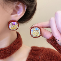 2024新款安哥拉红水晶字母耳钉女轻奢高级感耳环小众设计时尚耳饰送女朋友老婆情人节七夕生日礼物