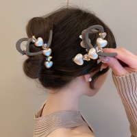 2024新款高级感珍珠抓夹女后脑勺ins风水晶中号鲨鱼夹头饰发卡送女朋友老婆情人节七夕生日礼物