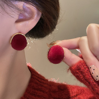 红色丝绒耳钉轻奢高级感气质大气耳环2024新款港风精致耳饰女送女朋友老婆情人节七夕生日礼物