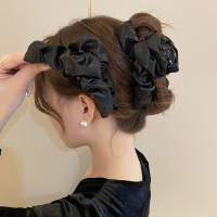 高级感褶皱缎面抓夹大号女2025新款云朵发夹后脑勺鲨鱼夹头饰夹子送女朋友老婆情人节七夕生日礼物
