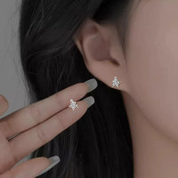 s925银针半边星星耳钉女小众设计高级感耳环简约小巧精致时尚耳饰送女朋友老婆情人节七夕生日礼物