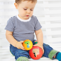 费雪宝宝手抓球数字认知球礼盒套装训练球捏捏球婴儿按摩球玩具球