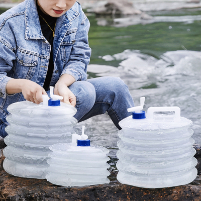 闪电客户外折叠储水桶自驾游车载便携装蓄水箱罐厨房塑料带龙头家用水桶