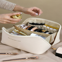 闪电客化妆包女便携式ins风大容量旅行化妆品收纳包