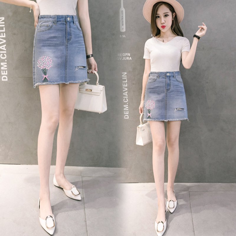 薇侣2017新品夏女小清新绣花百搭A字包臀破洞牛仔短裙半身裙