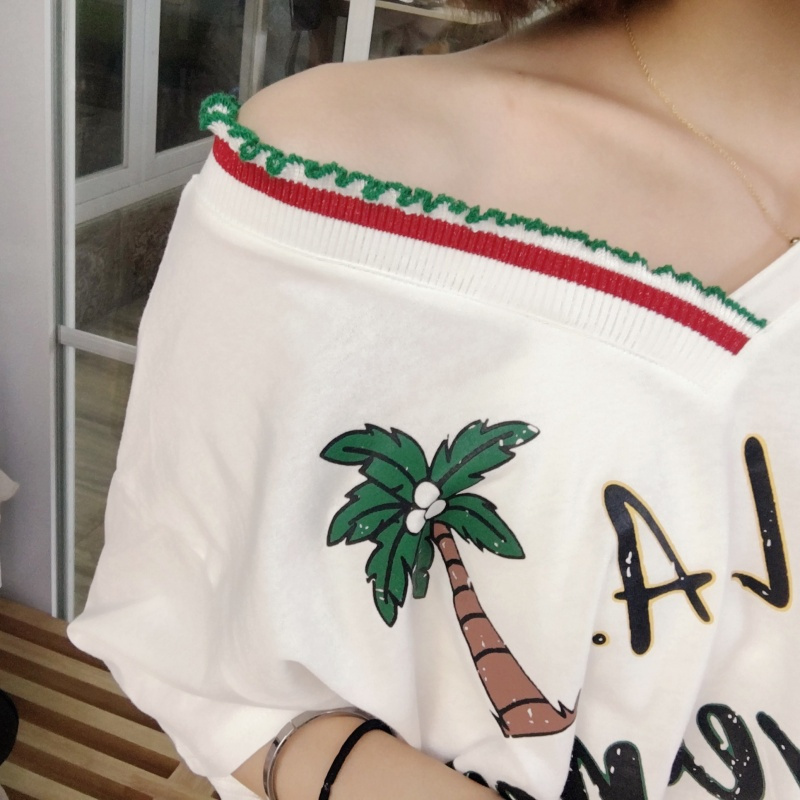 828新款韩版条纹V领做旧字母上衣港味复古chic风印花学生短袖T恤女装