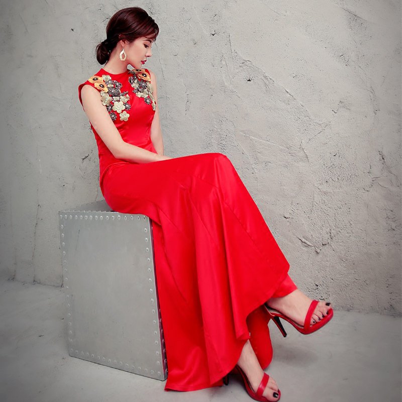 旗袍长款新娘结婚晚礼服改良鱼尾旗袍中式敬酒红色秋立体绣花钉钻