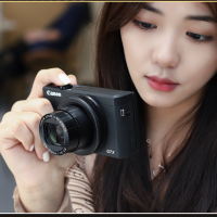 佳能(Canon)PowerShot G7X Mark III 数码相机 专业卡片机 2010万像素 4K拍摄 WIFI分享 自拍美颜照相机 Vlog视频拍摄 G7X3 黑色