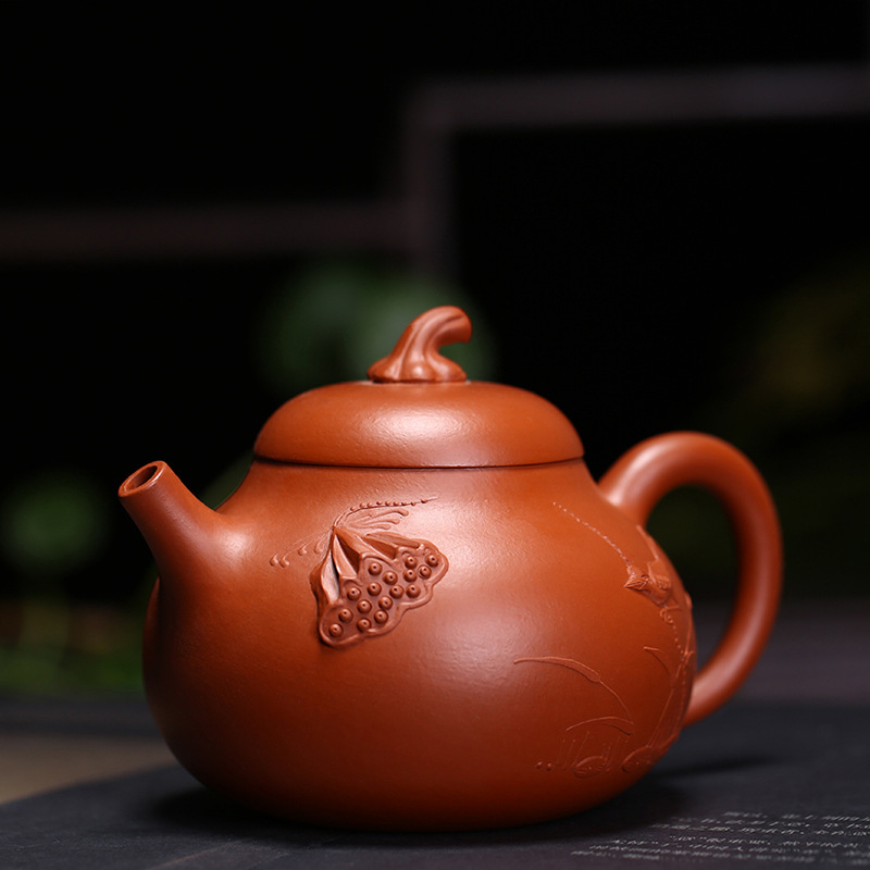 紫砂壶 宜兴原矿紫砂壶朱泥手工壶莲蓬刻绘茄段壶 荷塘情趣