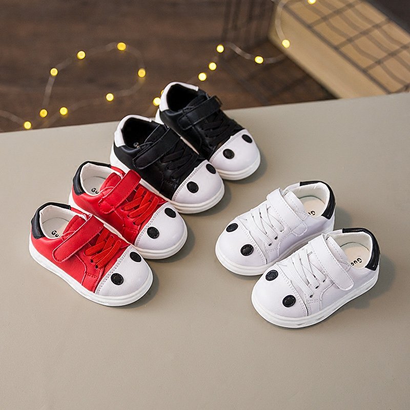 春秋儿童鞋子0-1-3岁女婴儿软底学步鞋男小宝宝运动鞋防滑灯鞋潮
