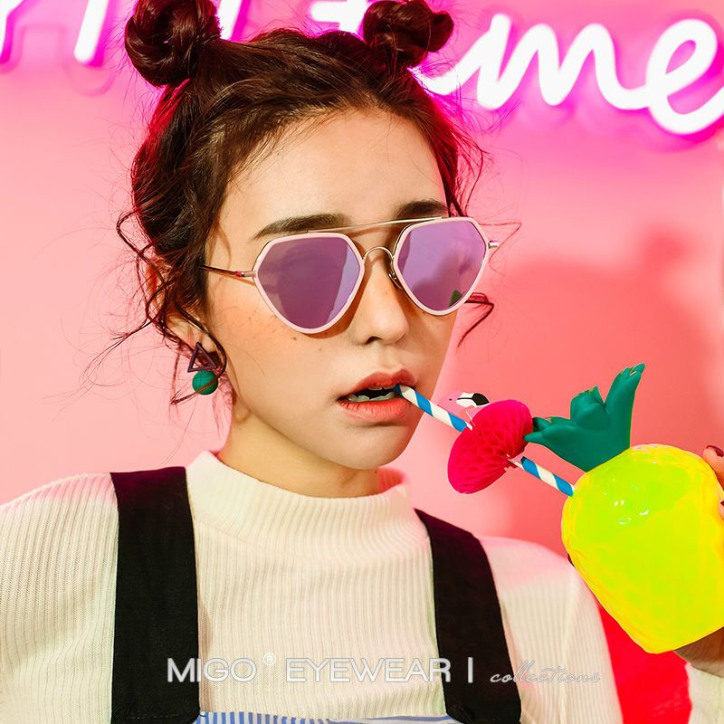 韩版太阳镜新款轻盈炫彩镀膜小框墨镜女个性百搭男士太阳眼镜