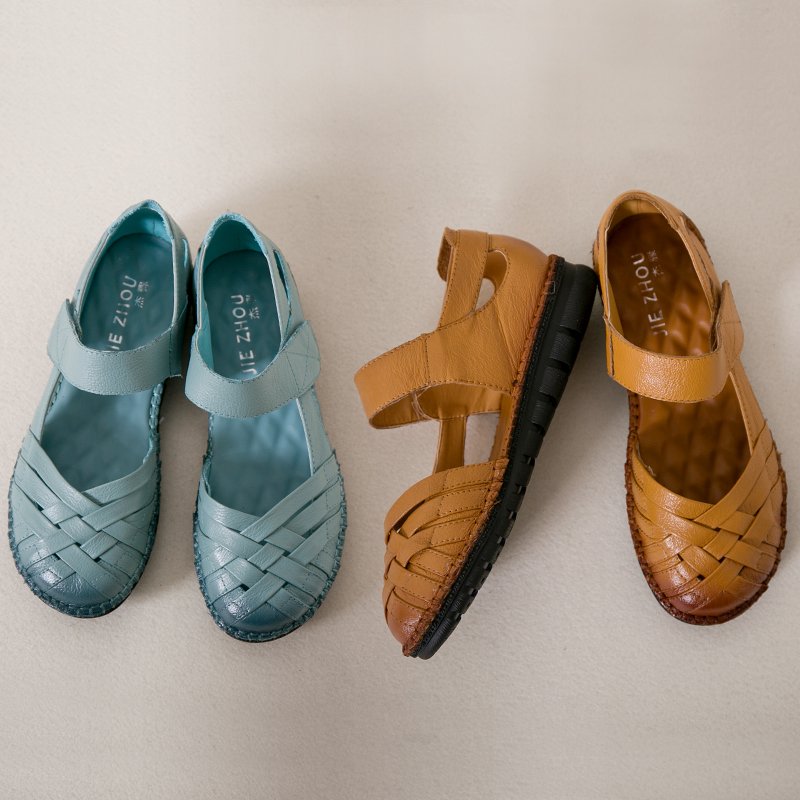 女鞋夏季新款妈妈鞋凉鞋真皮软底平底防滑大码中老年人凉皮鞋