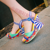 品牌女鞋2017春夏新款涂鸦坡跟拼色女鞋潮一字扣女高跟厚底松糕鱼嘴凉鞋女蓝色