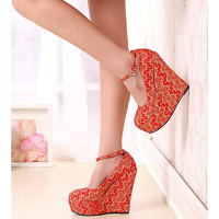 品牌女鞋2017复古大红色白色高跟坡跟新娘鞋结婚鞋大码厚底鞋43小码32码33码