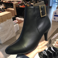 女鞋2017新款时尚尖头金属皮带扣酒杯跟细高跟及踝短靴