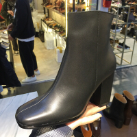 女鞋2017新款欧美方头拼接侧拉链真牛皮粗高跟及踝短靴黑色