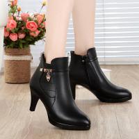 2018秋冬季新款大码棉皮鞋细跟真皮保暖羊毛中年妈妈加绒短靴中跟