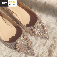 林先森婚鞋2021新款性感水钻珍珠尖头平底鞋女伴娘低跟浅口水晶亮片单鞋休闲鞋