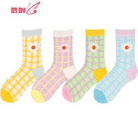 小雏菊袜子女insGD权志龙网红日系中短筒薄袜棉刺绣袜 费琳