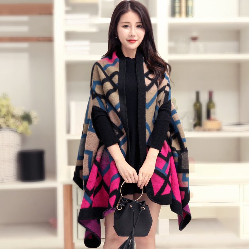 披肩围巾两用女秋冬长款仿羊绒春秋加厚保暖冬季百搭披风斗篷外套