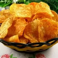 小吃麻辣土豆片500克装麻辣洋玉片麻辣零食薯片散装