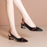 百丽牧貂[BAILIMUDIAO]粗跟凉鞋女中跟皮鞋夏季新款女鞋真皮漆皮包头鞋子女尖头凉鞋