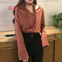 洛芊韩版早春女装宽松复古纯色 大v领飘带百搭慵懒喇叭袖衬衣上衣