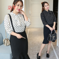 洛芊春装新款胖妹妹加大码2017新款波点蝴蝶结上衣+鱼尾背带裙两件套