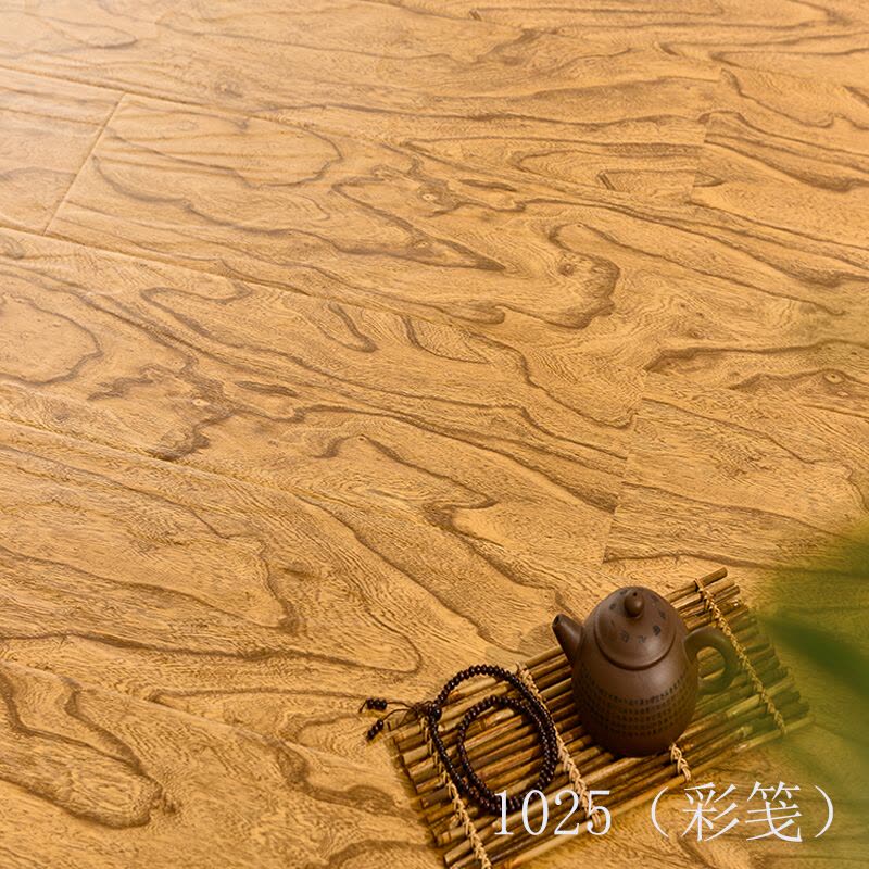 自然环保卧室地热木地板强化复合地板家装防水10201都市诱惑图片