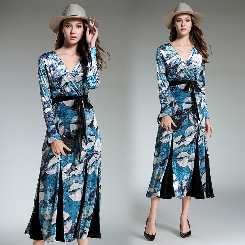 欧洲站秋冬新款时尚金丝绒印花连衣裙女气质V领修身裹身裙