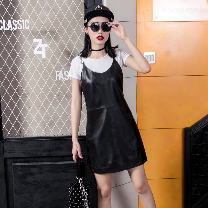 真皮皮裙女秋冬新款无袖吊带背心裙修身时尚绵羊皮连衣裙