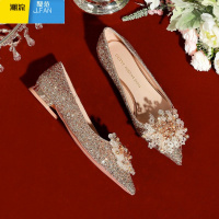 聚范水晶平底婚鞋孕妇可穿金色亮片新娘鞋女秀禾主婚纱两穿婚礼单鞋春