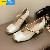 聚范高跟鞋女胖脚宽新中式大码41到43玛丽珍女鞋加肥单鞋配旗袍的鞋子