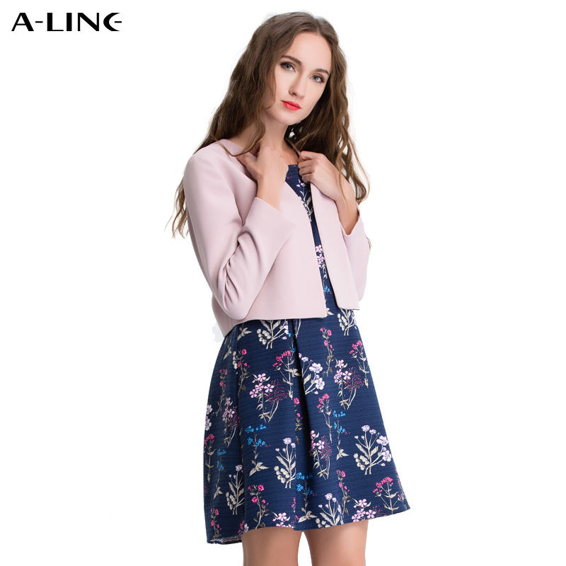 Aline/阿莱2017春款V领粉色长袖小外套纯色箱型短上衣 AGS1061